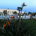 فندق Arthotel & Park 4*