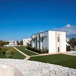 فندق Arthotel & Park ليتشي