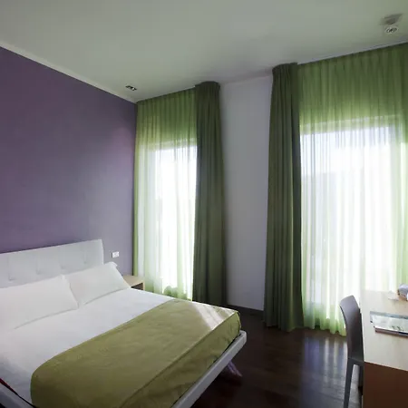 Arthotel & Park 4* ليتشي