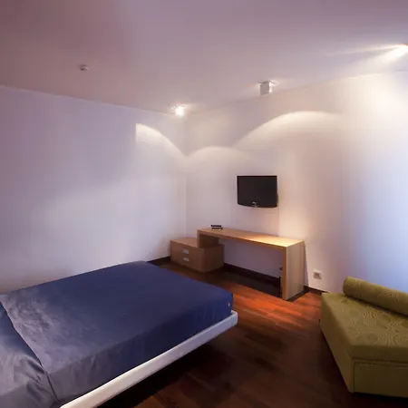 فندق Arthotel & Park 4*