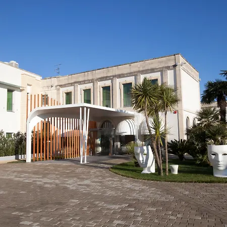 Arthotel & Park 4*