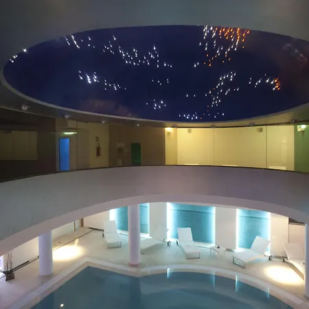 Arthotel & Park מלון 4*