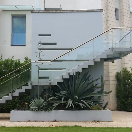 מלון Arthotel & Park לצ'ה