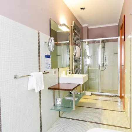 Arthotel & Park 4*