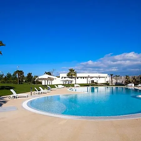 فندق Arthotel & Park ليتشي