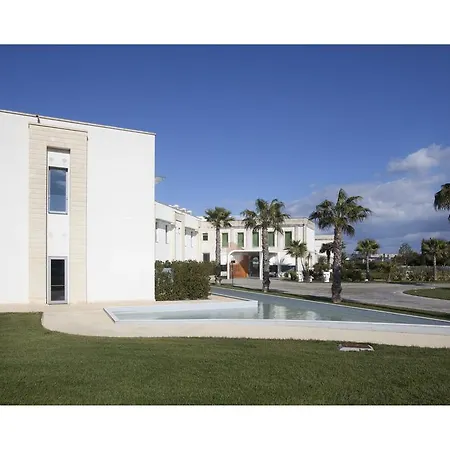 מלון Arthotel & Park
