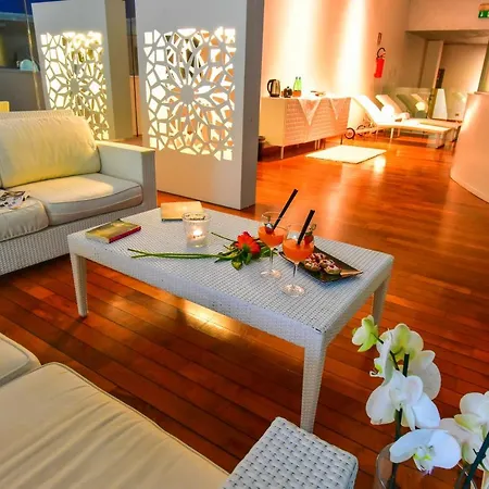 Arthotel & Park Ξενοδοχείο Λέτσε