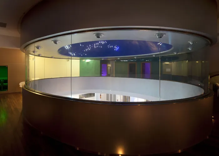 Arthotel & Park מלון 4*