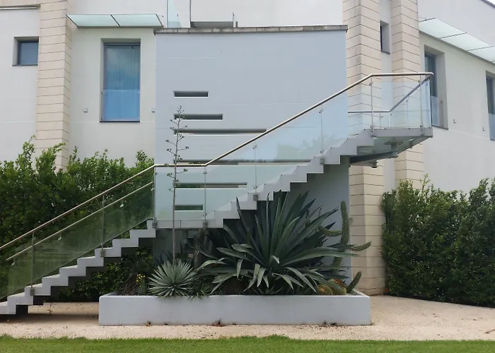 מלון Arthotel & Park לצ'ה