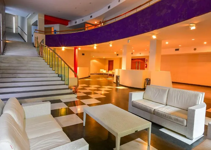 Arthotel & Park לצ'ה